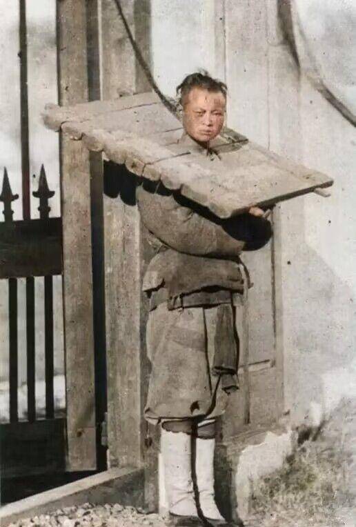 古代女囚发配千里,为啥官差不怕路途艰辛,争抢押送差事?