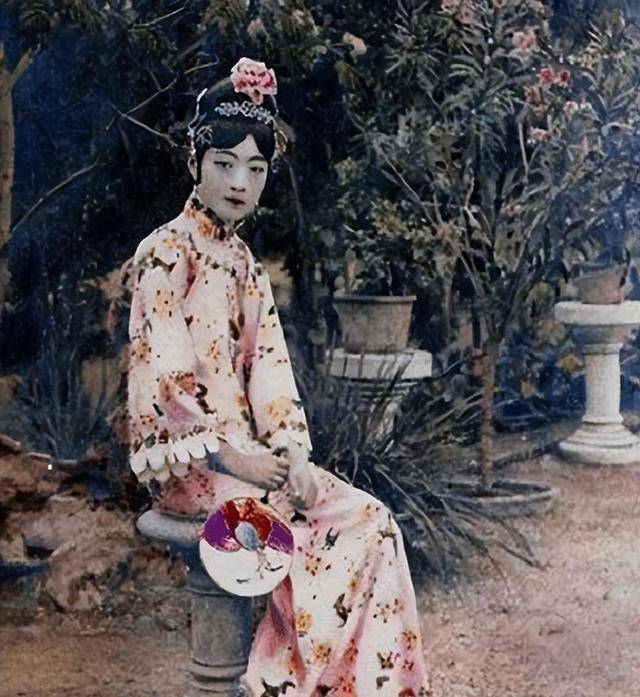 人工智能复原珍妃真实相貌,长得确实很漂亮,难怪光绪如此宠爱她