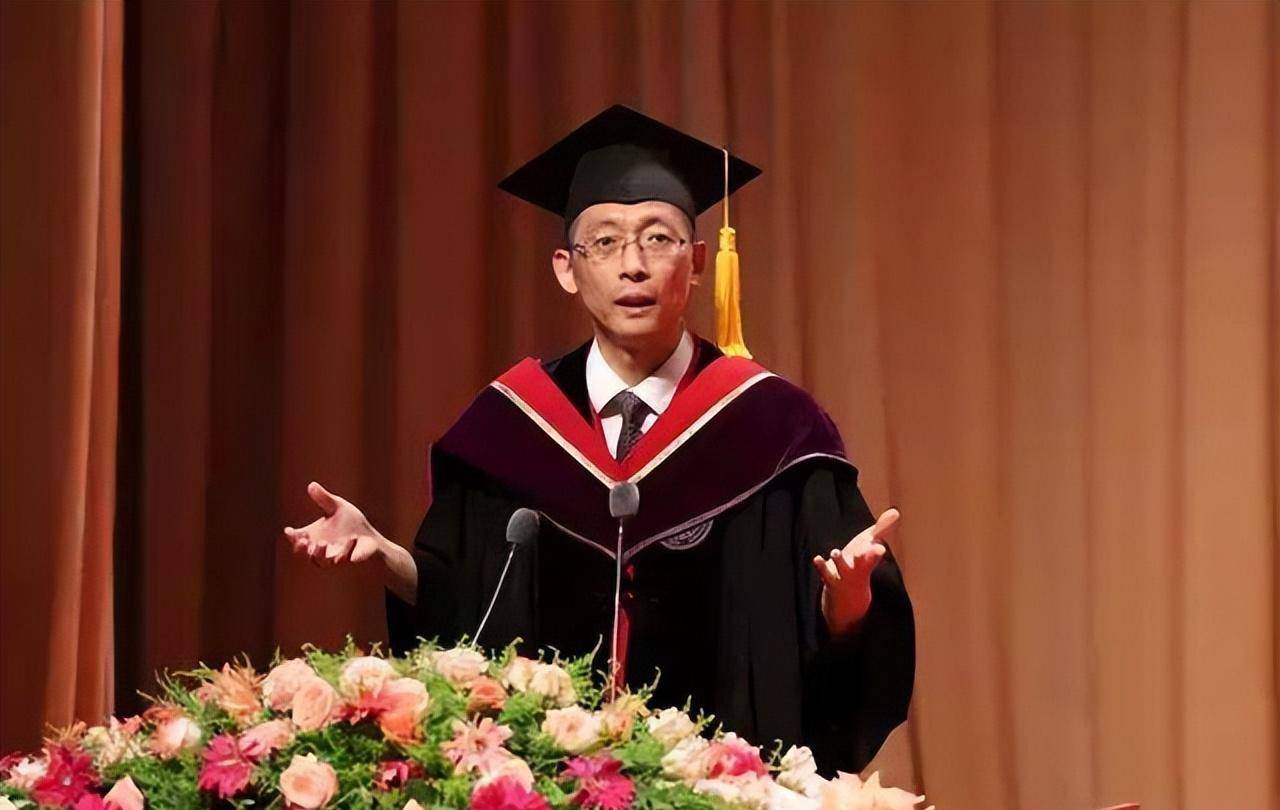 施一公:35岁成为普林斯顿大学终身教授,你们有谁能像我这样?