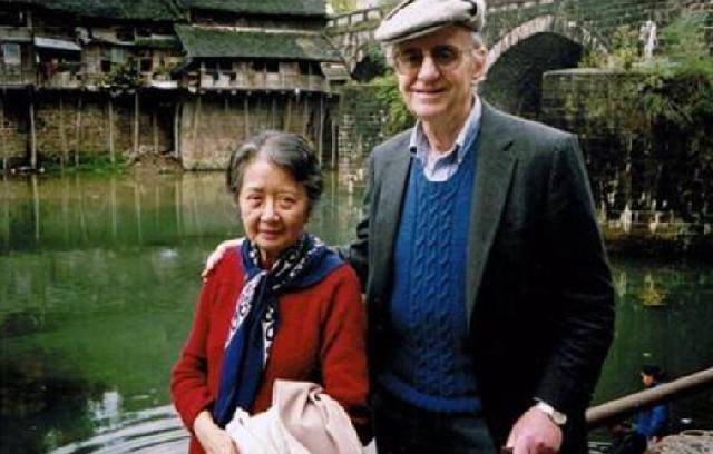 原创张充和谈林徽因:众人聚会时,如果她在场,就没有别人说话的时候