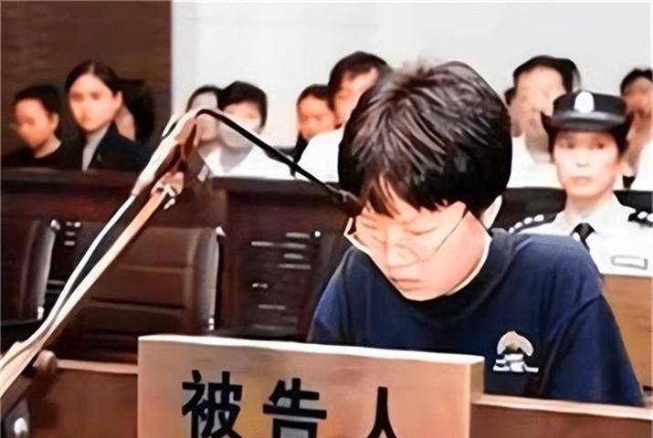 清华学霸陈丹蕾,"爱到极致"而杀害丈夫,事后与遗体共枕7天