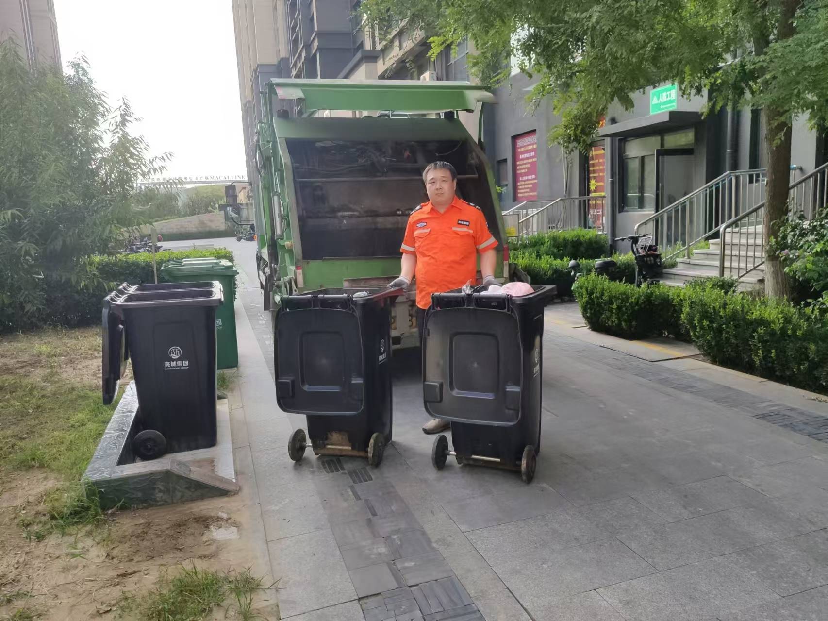 垃圾处理站：城市文明的绿色脉搏