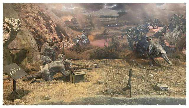 赵凌波没有坚定的意志,面对敌人的威逼利诱,他迅速变节投敌.