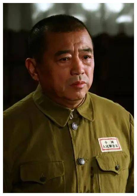 彭德怀扮演者宗利群去世,生前坚持每天步行万米,儿子也成演员