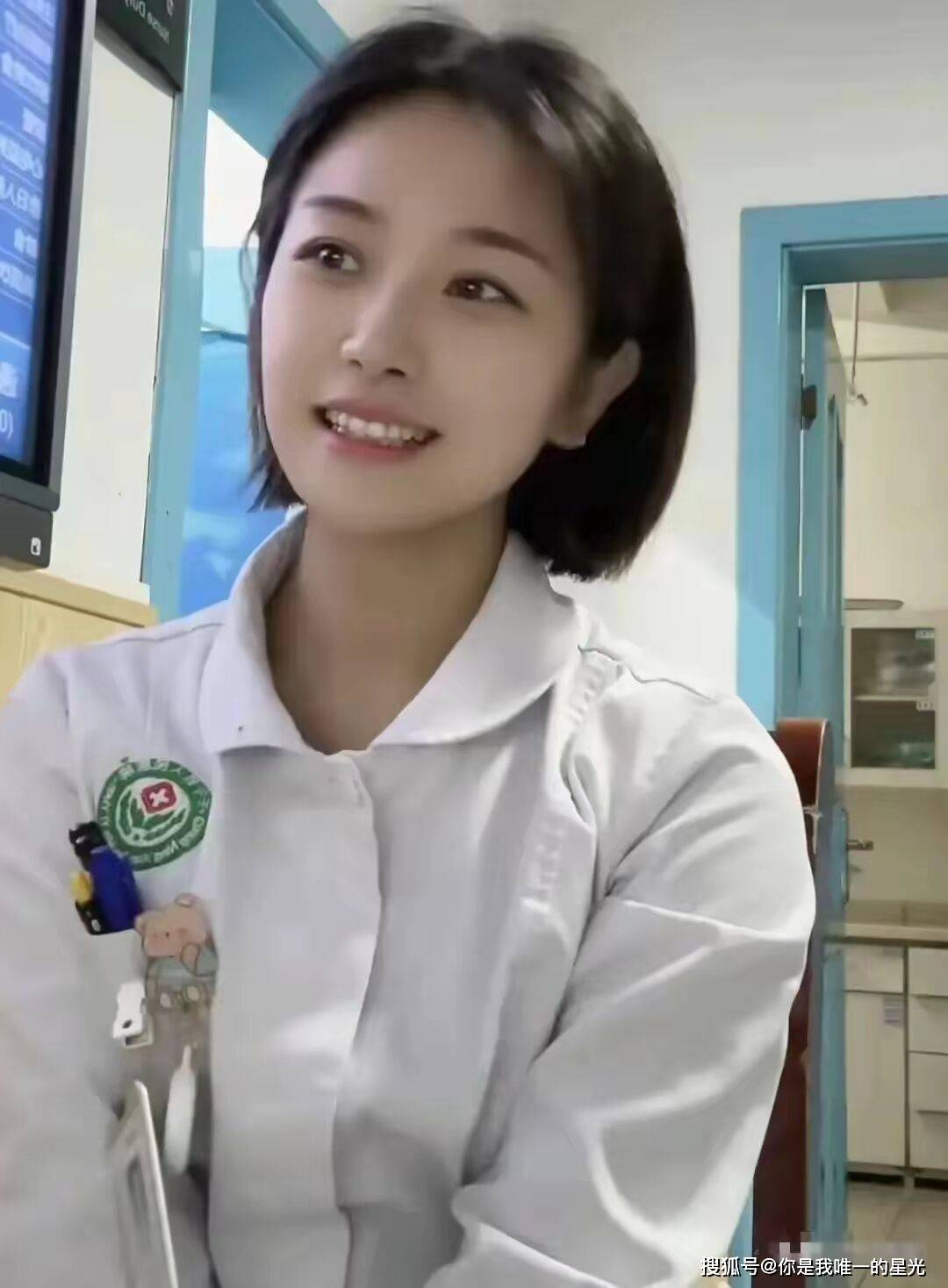 四川一医院女护士,颜值惊艳气质清纯,网友:长得像李佩霞_小敏_工作_名