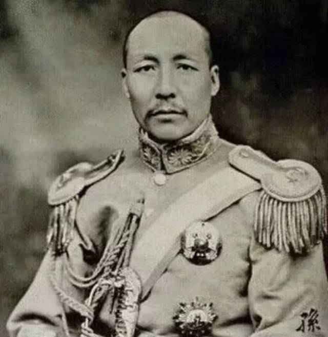 施谷兰虽之前不谙世事,但身为大将军之女的她还是践行了"虎父无犬子"