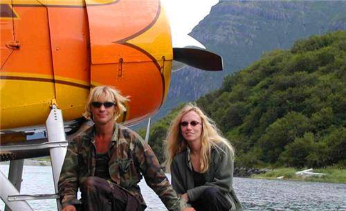 他和熊亲密生活11年,却成熊的盘中餐,生前6分钟音频至今被禁播_提摩西