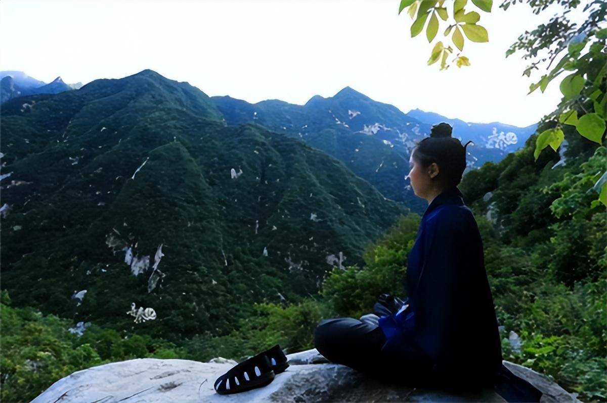 明朝23岁女道士王焘贞,宣告自己将羽化,近10万人围观,结局如何