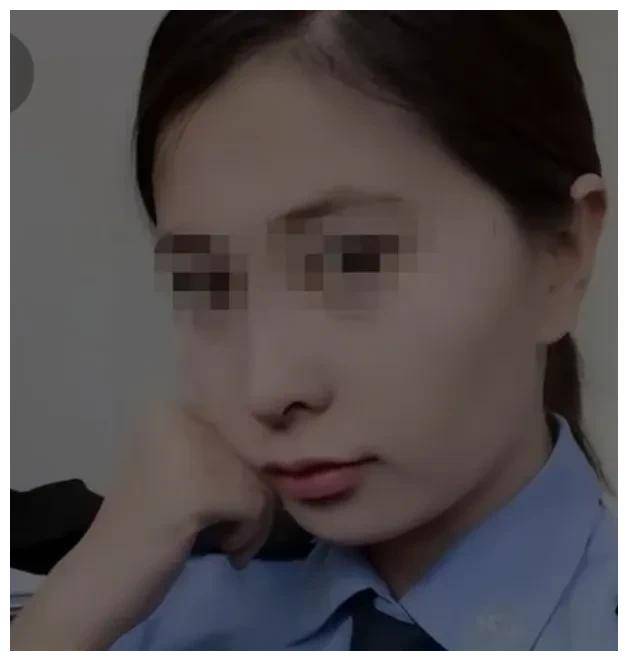 女铺警敲诈照片图片