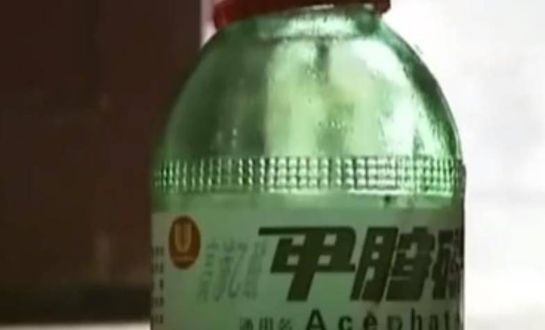 湖南60岁老汉喝下整瓶农药,医院表示束手无策,回家4天后死而复生