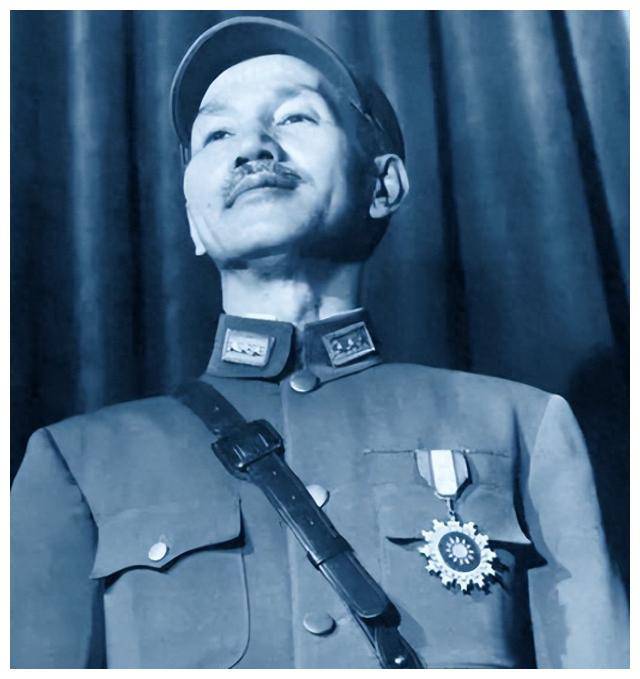 他拒娶宋美龄,推辞黄埔军校校长,将江山和美人都让给了蒋介石