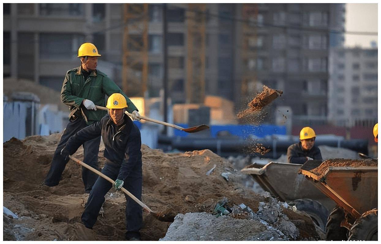 农民工每天收入三四百