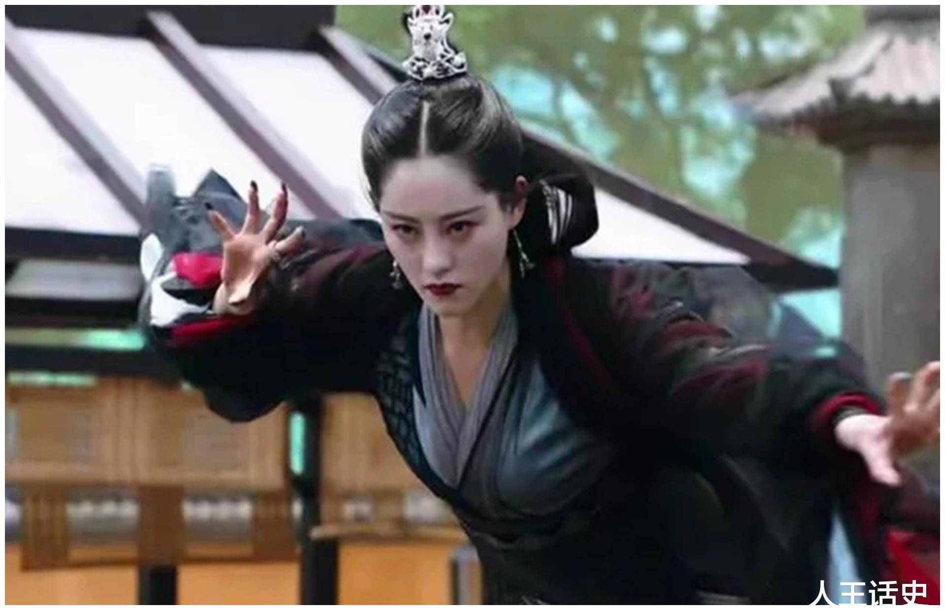 黑化后的周芷若有多强?破三渡时,张无忌一语道出真相:猪队友!