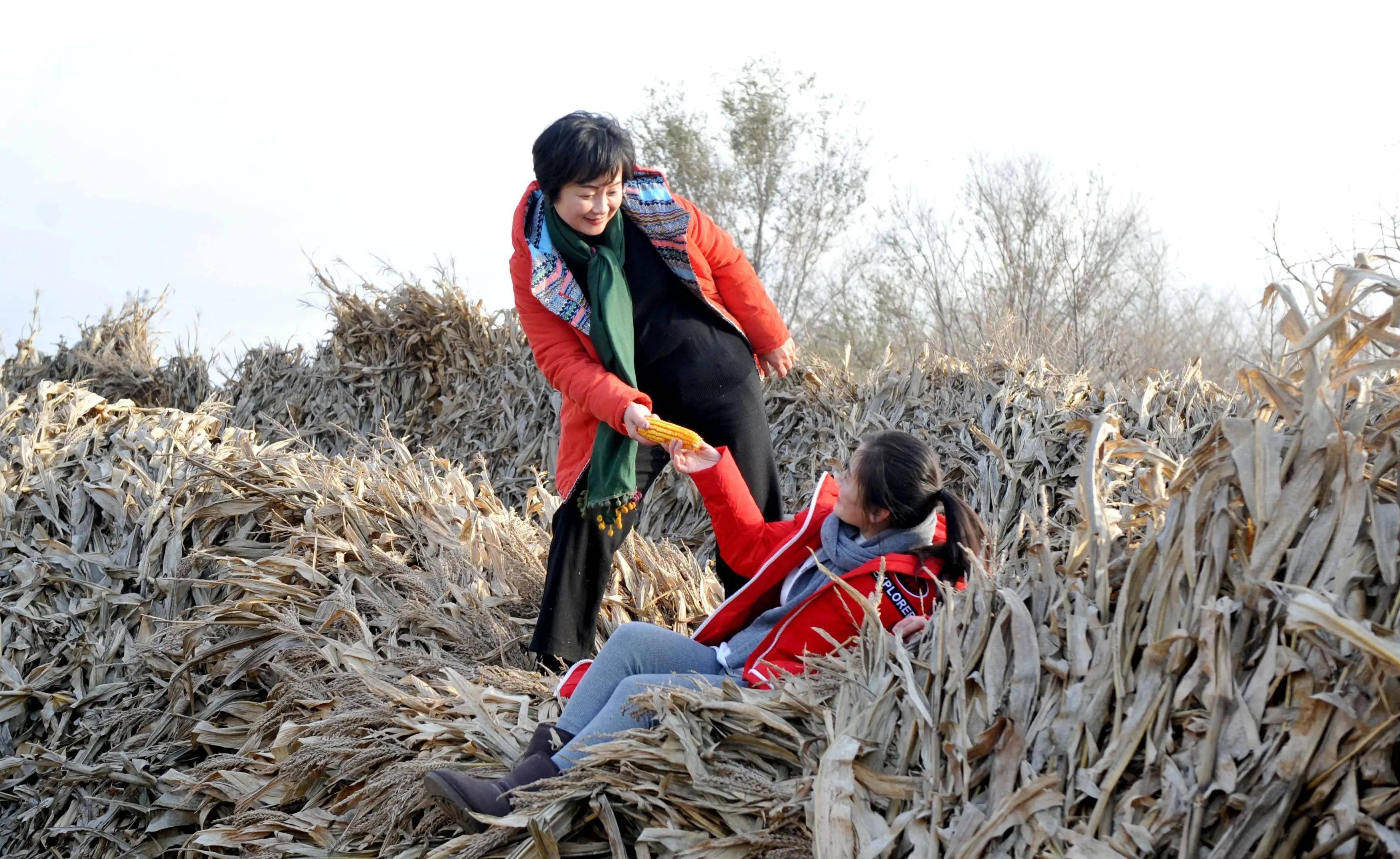 知青往事:老知青寻找女儿三十年,见到女儿后,她却没有勇气相认