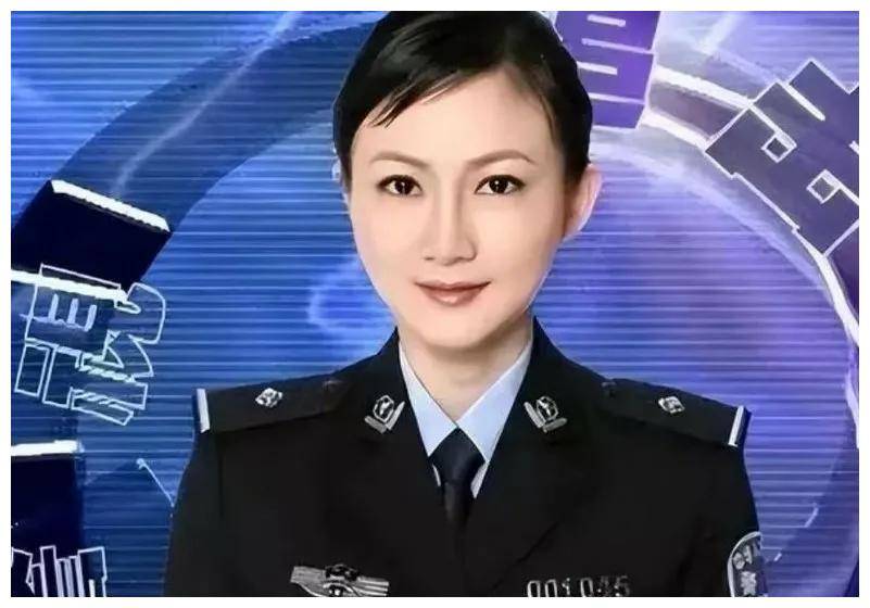 后来担任了汕头电视台《汕头警声》的主持人.