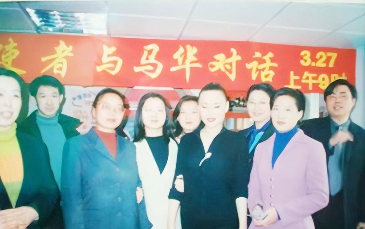 "健美女皇"马华41岁病逝,将军父亲痛哭,丈夫绝望下求神拜佛
