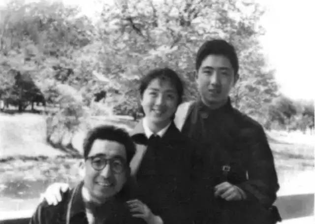 程述尧:娶了3个名女人,两次被抛弃,现任坐牢时,亲友劝他离婚