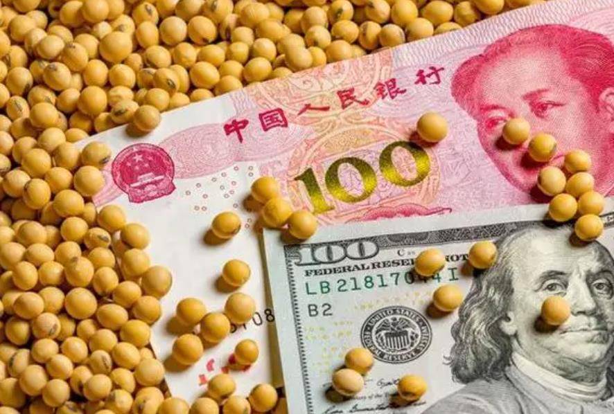 2001年,中国大豆进口量超过1000万吨,比四年前翻了整整10倍,直接与