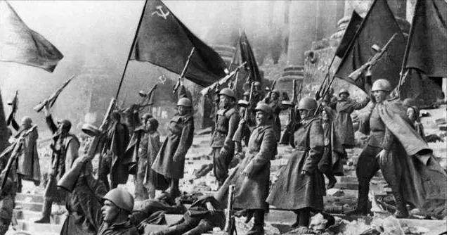 为了报仇,宁愿付出死伤30万人的代价,苏联仍要独自攻占柏林