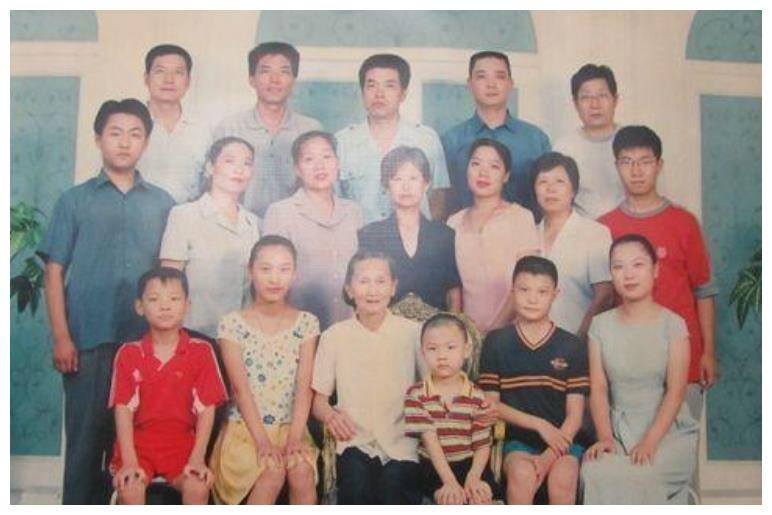 英雄杨靖宇:儿子英年早逝,孙子参加对越自卫反击战,荣立三等功