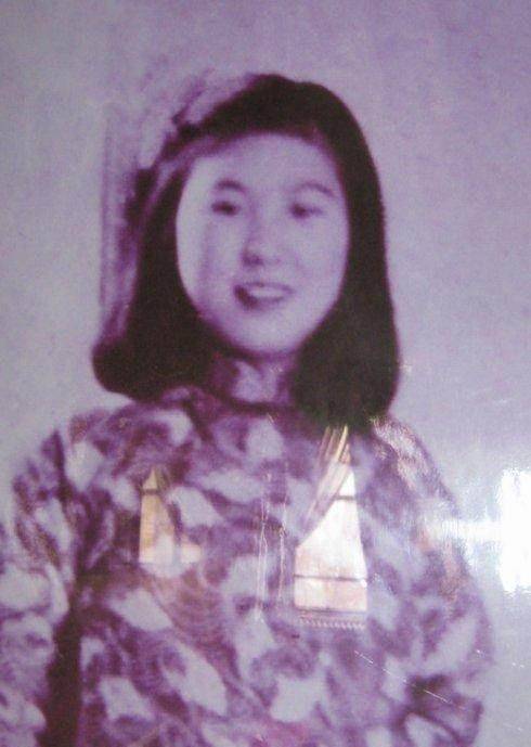 李玉琴和溥仪结婚后,溥仪对她完全没有兴趣,高兴的时候就搭理她,不