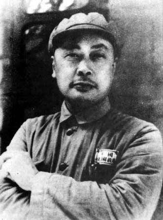 陈中柱为国牺牲身首异处,孕中妻子携幼女勇闯敌营,夺回其头颅