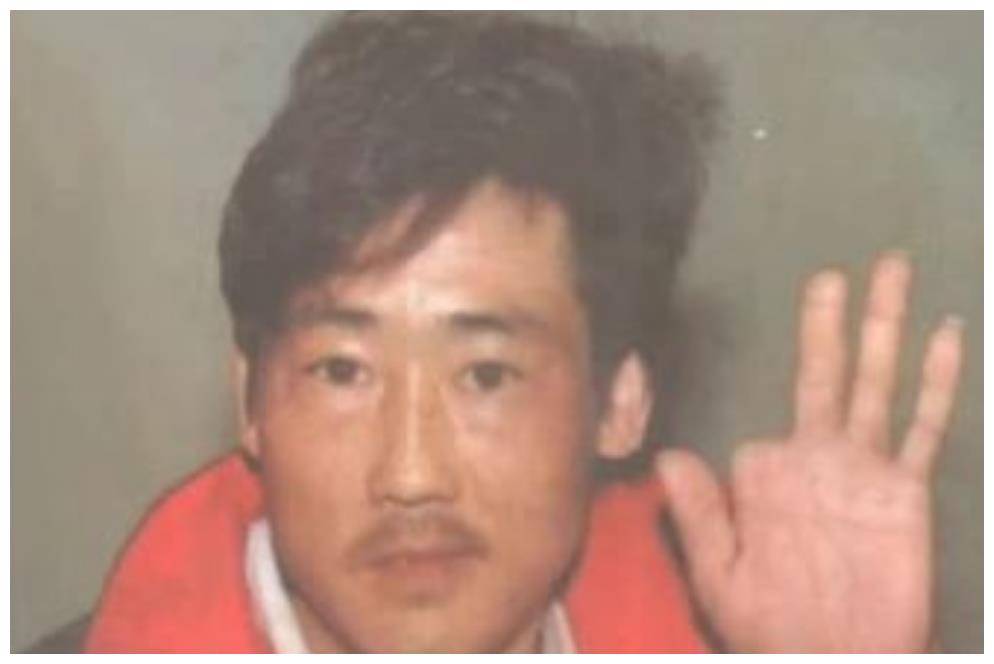 号称张作霖第二,屡犯命案,娶六个老婆_帮派_通缉令_康屯