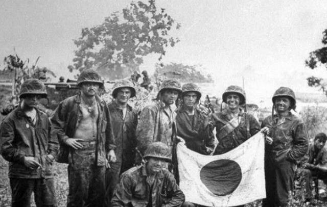 血战塞班岛:一万平民被迫跳崖4万守军全部战死,二战最惨烈岛战