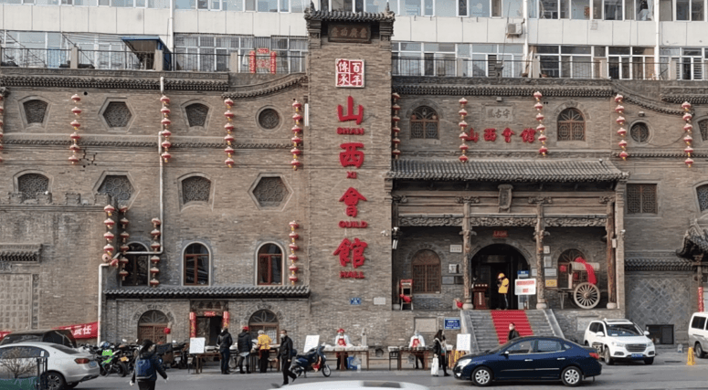 山西会馆董事长高绍军与时代文旅冯炜炜来到珠海大餐庙会参观学习