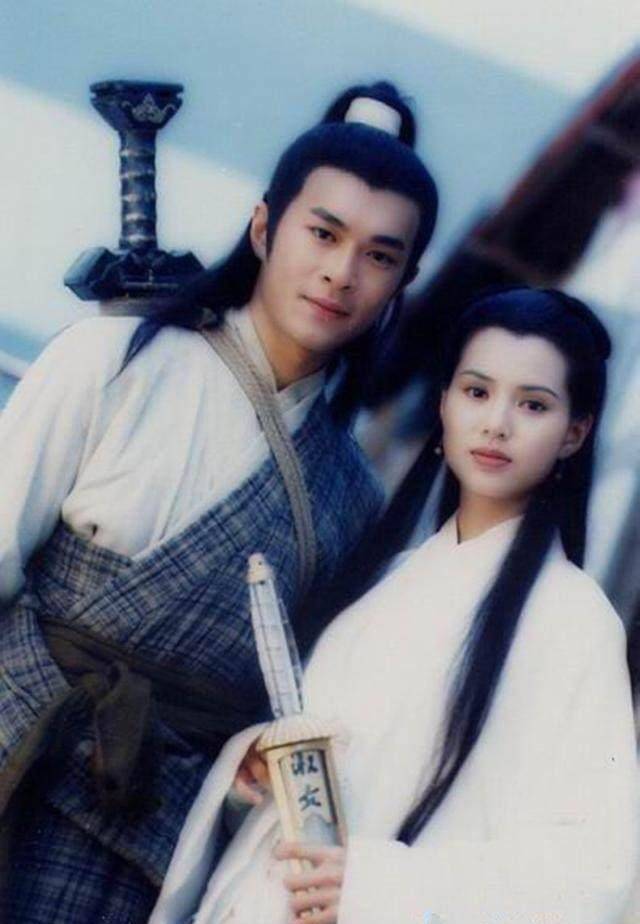 杨,龙如何炼成了玉女剑法?此剑有一招最"温柔"