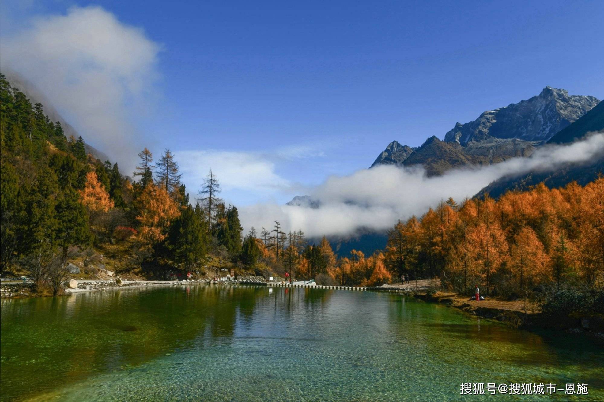 暑假旅游四川好去处推荐(四川暑假旅游必去十大景点推荐)