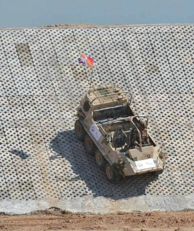 中国花费8年时间研制这款军用全地形车,在万众期待的目光中诞生