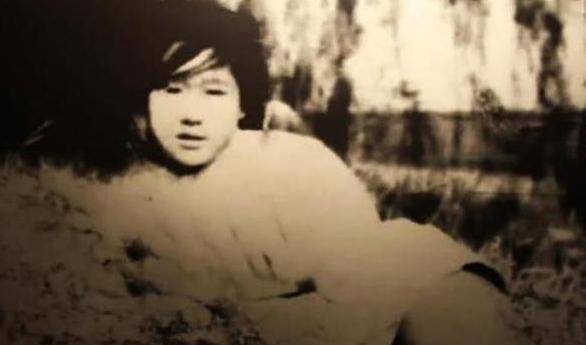 1967年4月,一队红卫兵不知道从哪里听到消息说,在陈塘村东边的乱葬岗