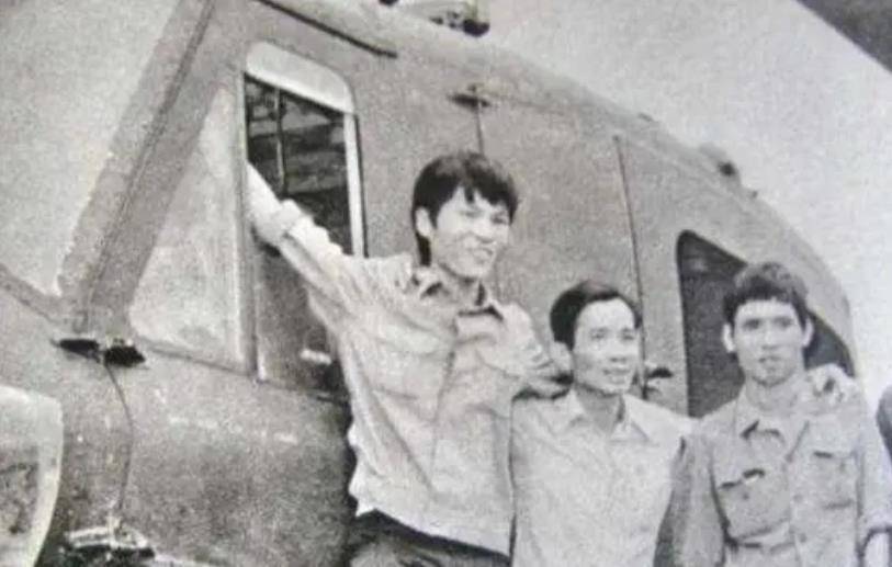 原创1981年,越军飞行员乔清陆,携9名同伴驾机投奔中国,最后怎样了