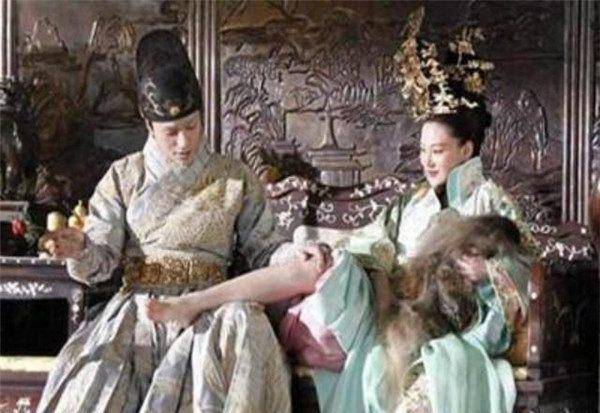 栾巴_皇帝_成都