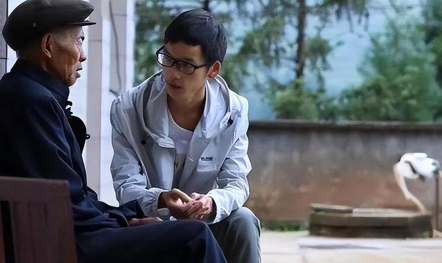 回顾寒门贵子林万东:高考713分,清华校长开学亲自点名,如今咋样?_工作_母亲_时候