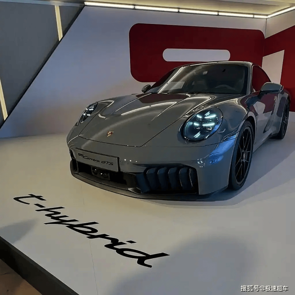 2025款保时捷911曝光，引领豪华轿跑新风潮_搜狐汽车_搜狐网