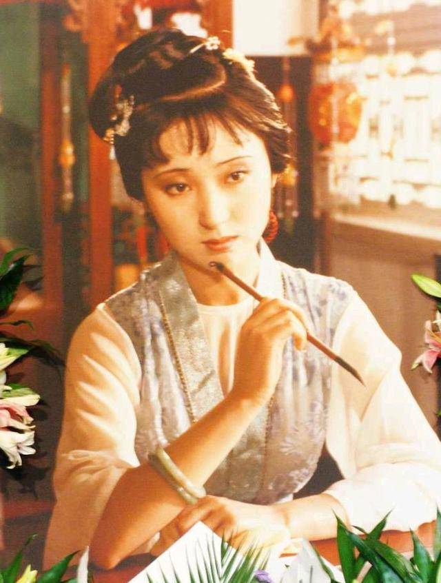 各个版本的林妹妹,谁最符合原著_红楼梦_陶慧敏_蒋梦婕