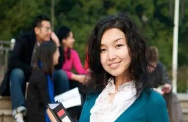 高杏欣:靠"破译"北斗机密换美国绿卡,结果:破译的就是个伪码