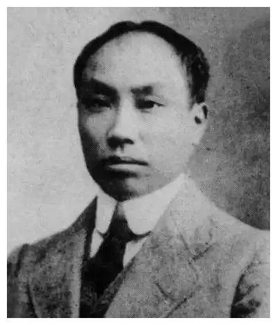 高登科为深造小女,不顾妻子反对,把她送到北京女子师范就读,成了将