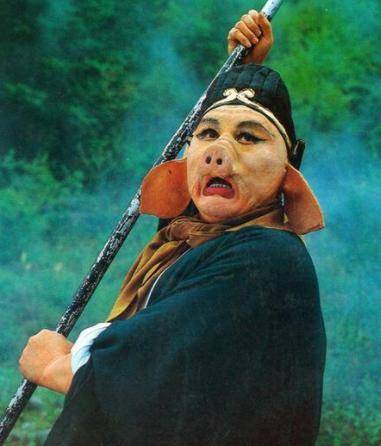 在沙僧没有皈依前,沙僧残害了许多生命,脖子上的项链便是最真实的佐证