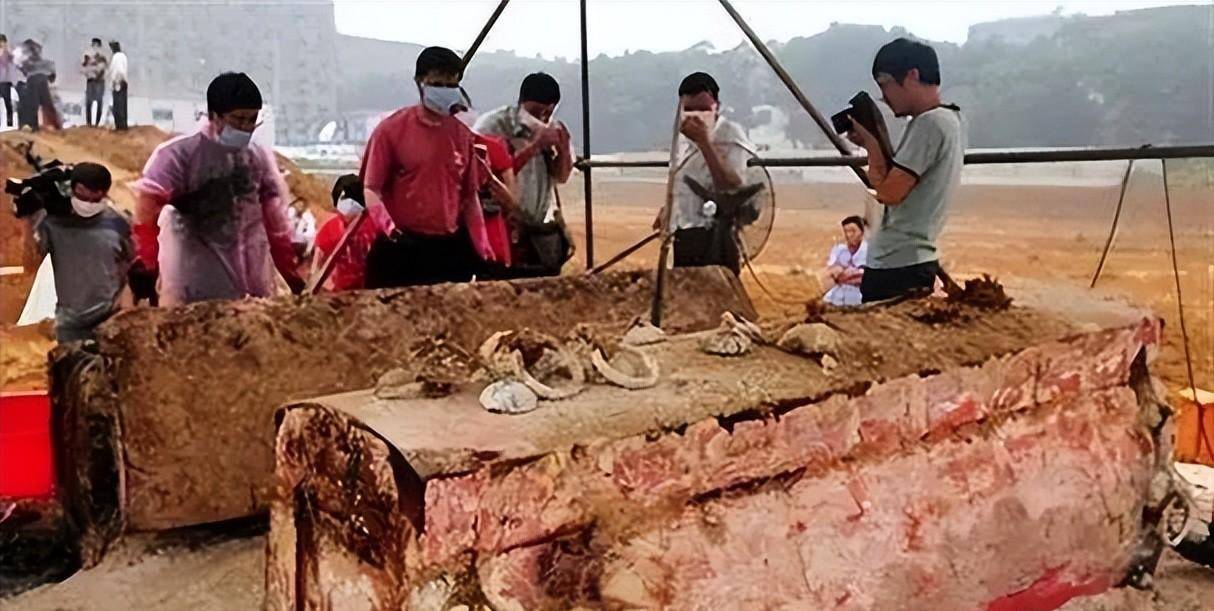 十三陵考古者全死图片