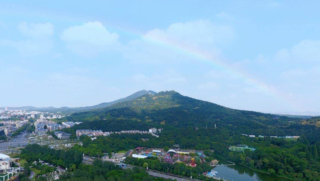 衡山紫金山图片