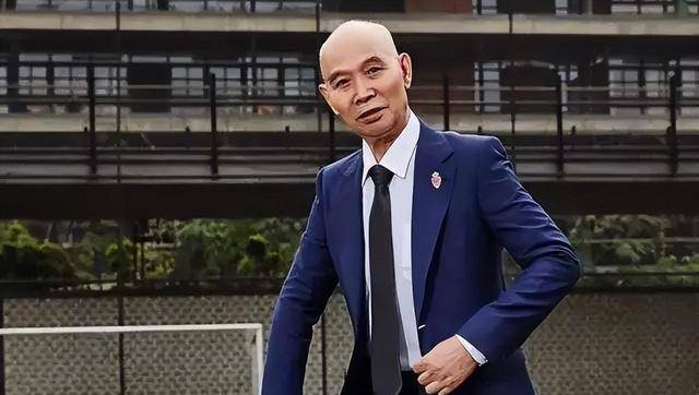 成都男神李伯清,第二任妻子年轻漂亮,知性优雅_徐茂_婚姻_时候