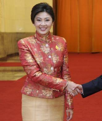 英拉到底有多漂亮?看她穿旗袍的样子,美得"不可方物"!