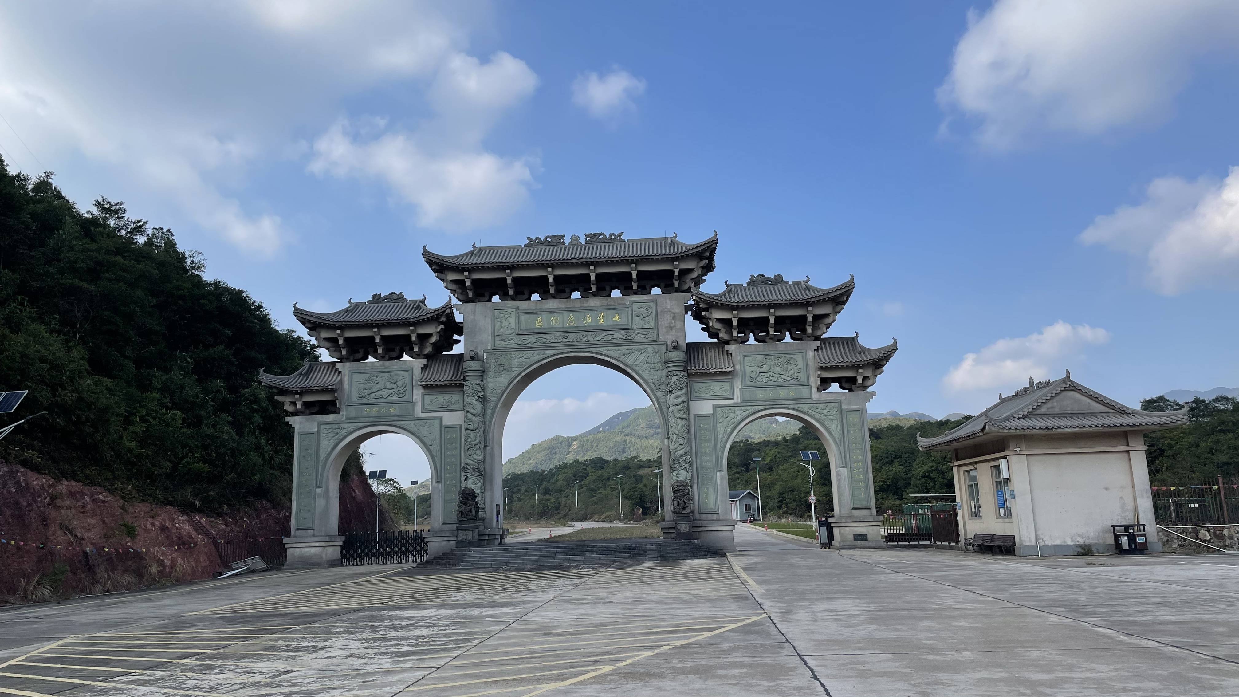 防城港七星顶:十万大山间的生态康养度假明珠