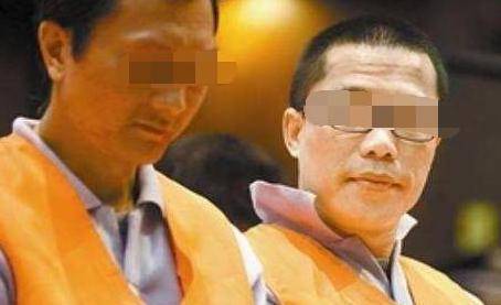 陈垚东给人的感觉一点不像黑社会老大,他并不是那种人高马大的人,甚至
