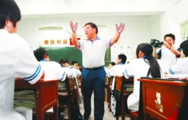 桑枣中学现任校长图片