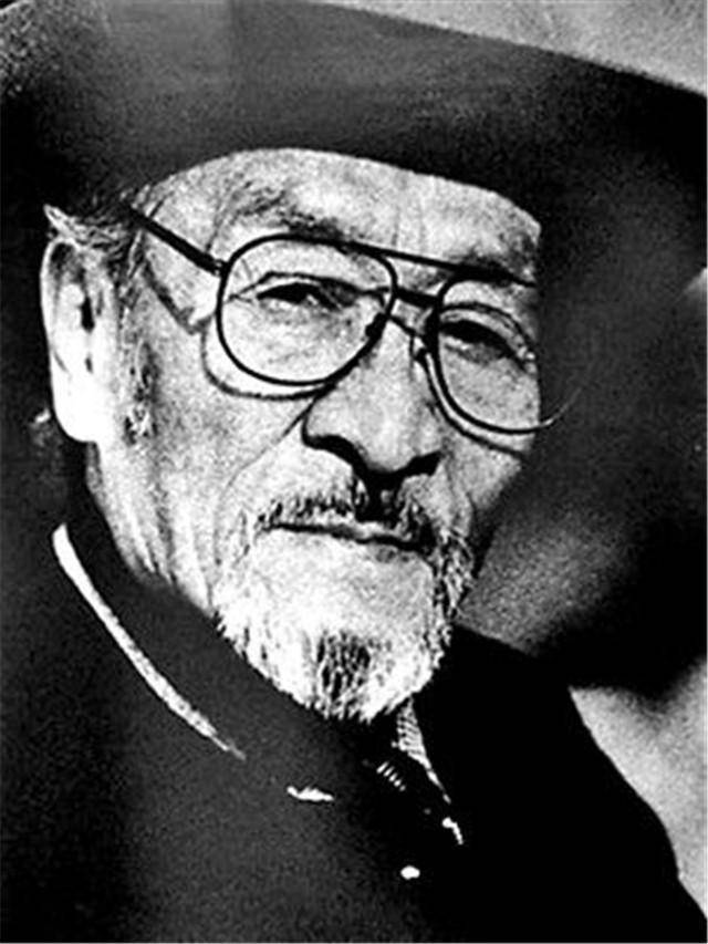 王洛宾不相信妻子出轨,深夜回到兰州家中,妻子:你回来晚上睡哪