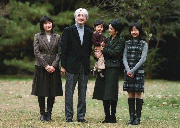 日本皇室已到末路：15岁悠仁是56年唯一的男性，万一绝嗣就很尴尬_天皇_问题_公主